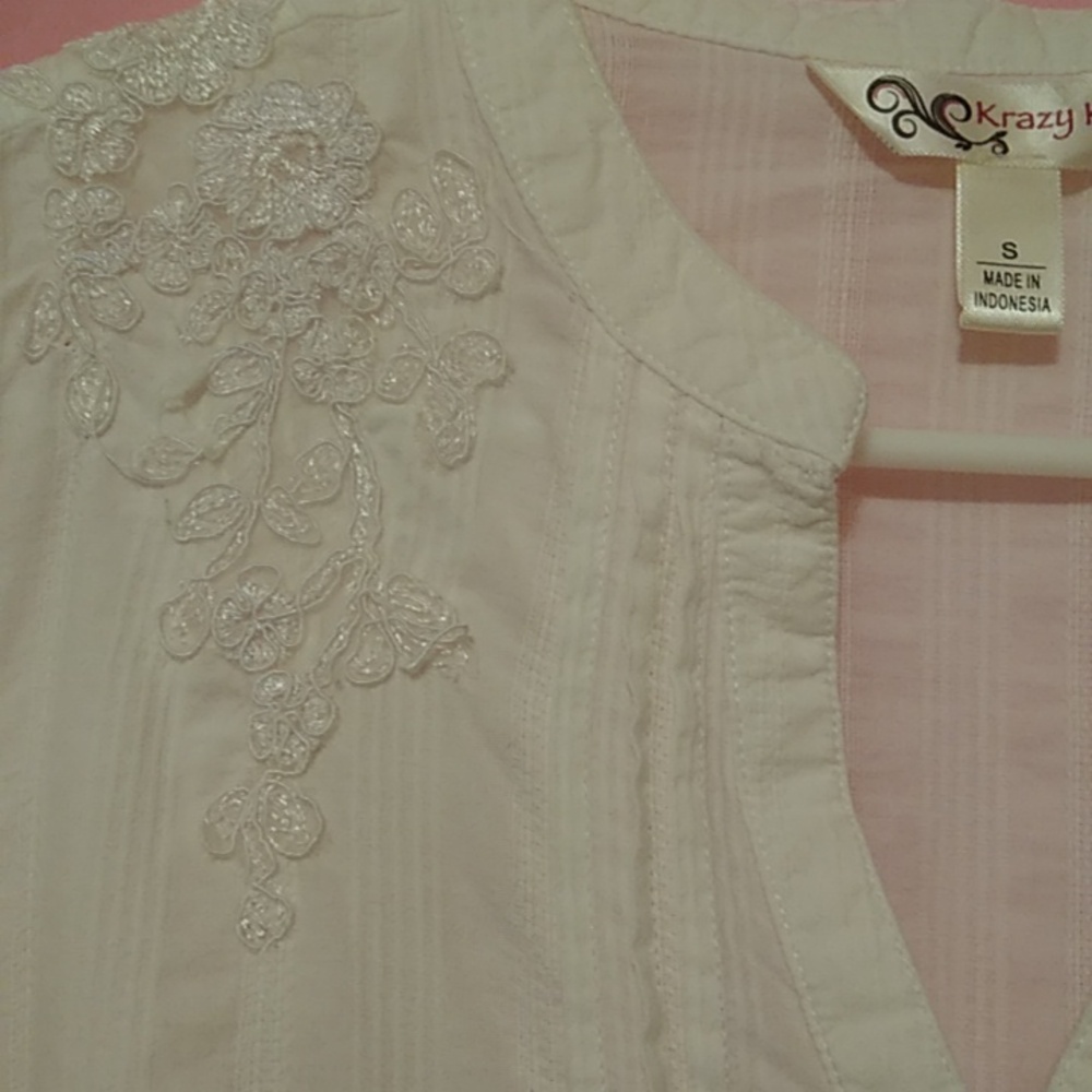 Krazy Kat 100% Cotton White Blouse Front Pintucks Appliques - Picture 15 of 15